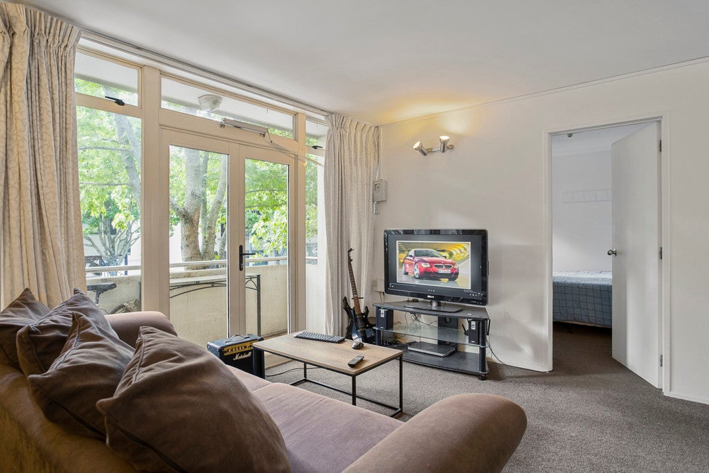 2B/9 Upper Queen Street, Newton, Auckland - Carousel 2