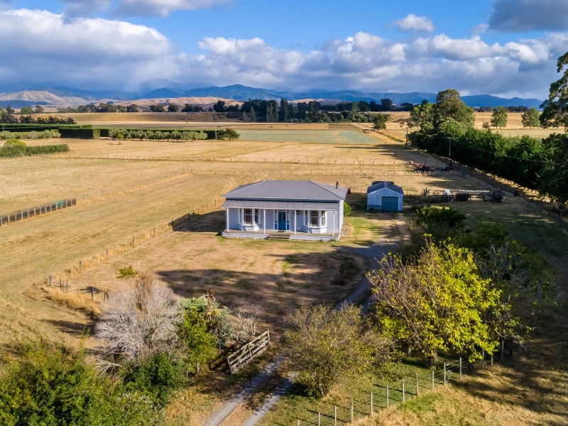 62 Loop Line, Masterton - Carousel 1