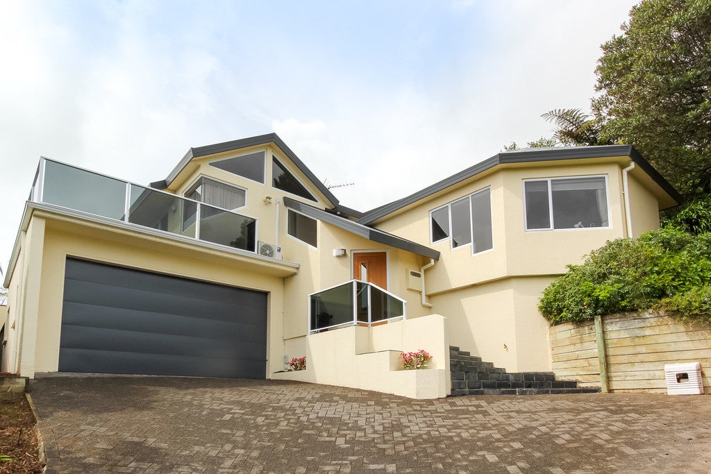 7 Sequoia Grove, Merrilands, New Plymouth - Carousel 24