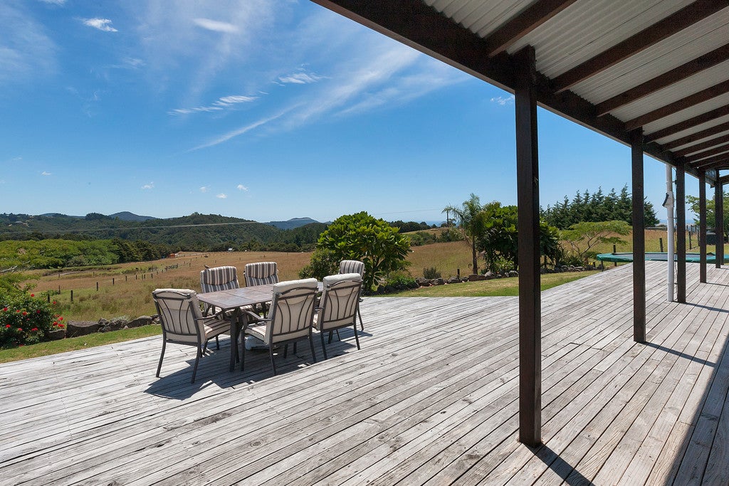 348 Owhiwa Road, Onerahi - Carousel 26
