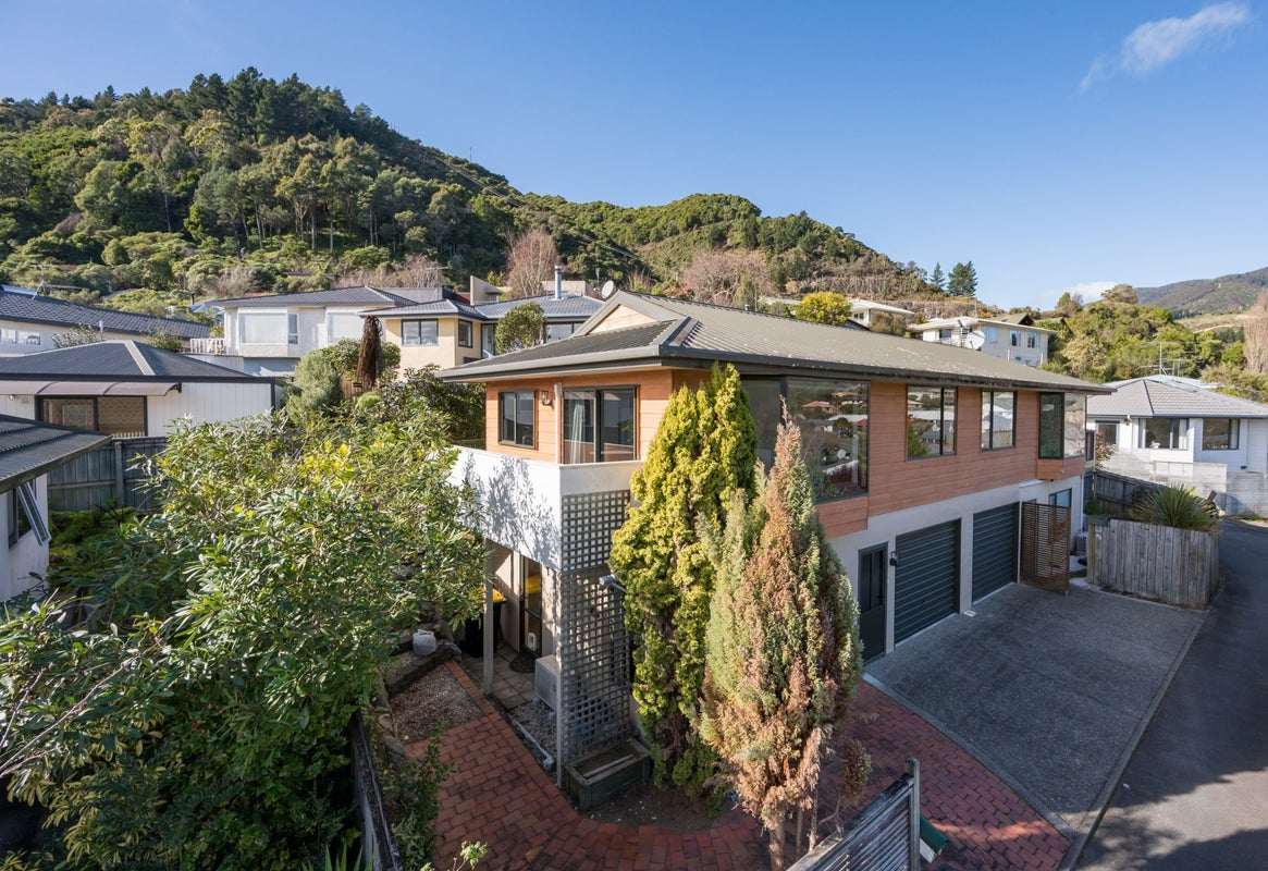 1/4 Flaxmore Place, Bishopdale, Nelson - Carousel 1