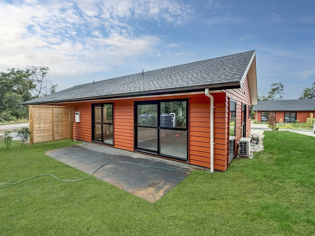 13 Winnie Close, Acacia Bay, Taupo - Carousel 2
