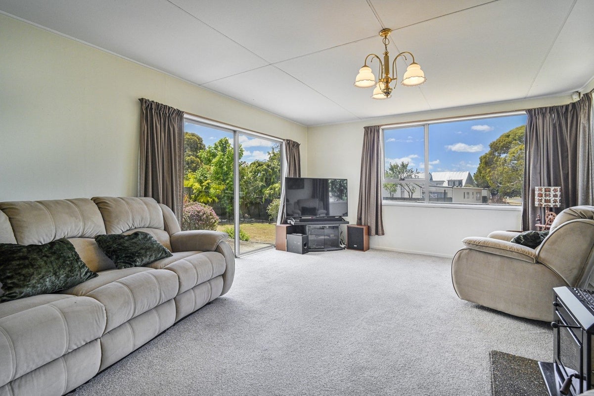 75 Sunderland Drive, Flaxmere, Hastings - Carousel 2