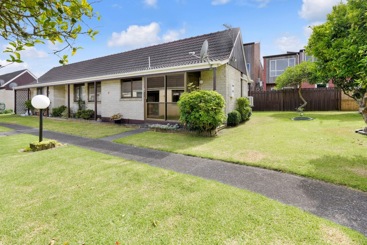 31/92 Princes Street, Otahuhu, Auckland - Carousel 1