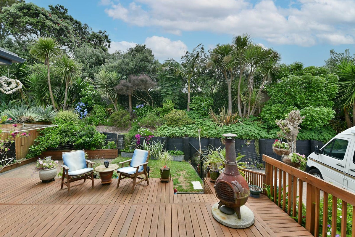 8 Carento Way, Stanmore Bay, Whangaparaoa - Carousel 2
