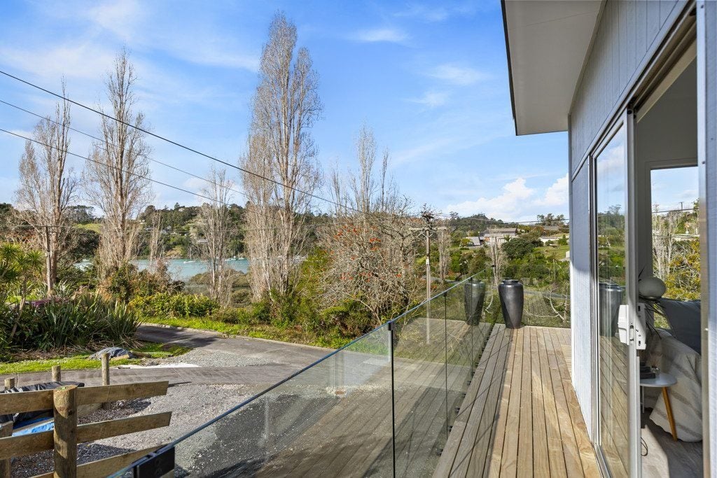 43 Upper Duck Creek Road, Stillwater, Silverdale - Carousel 2