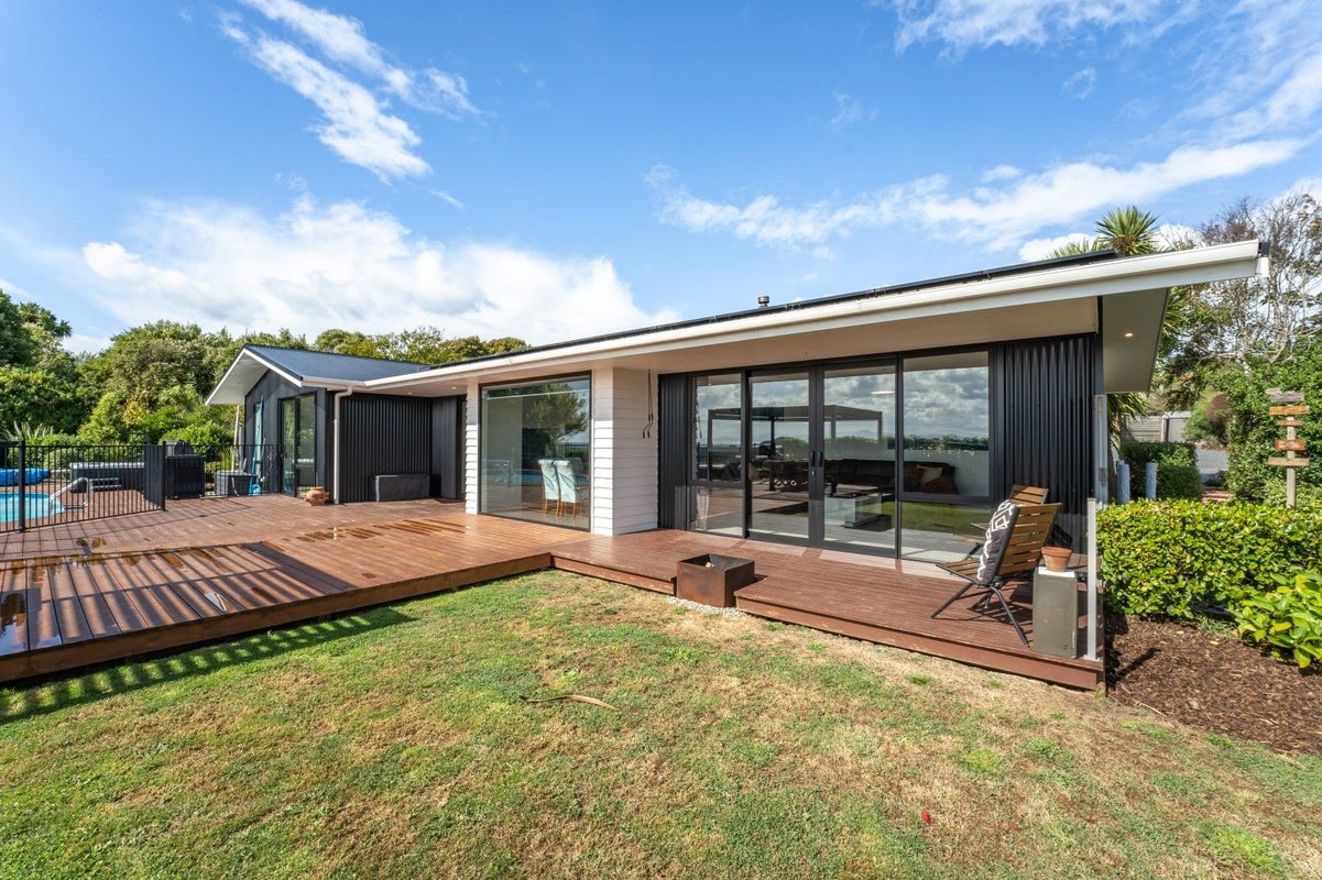 231 Moturata Road, Taieri Beach, Taieri Mouth - Carousel 2