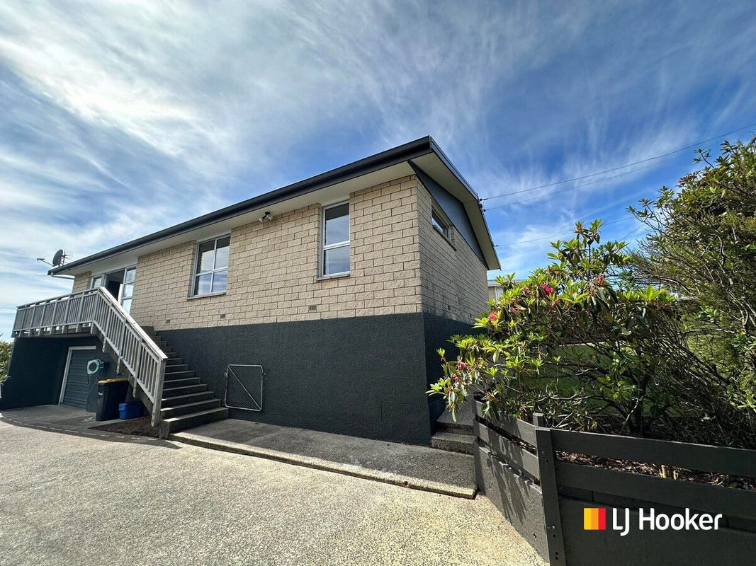 9 Davies Street, Concord, Dunedin - Carousel 1