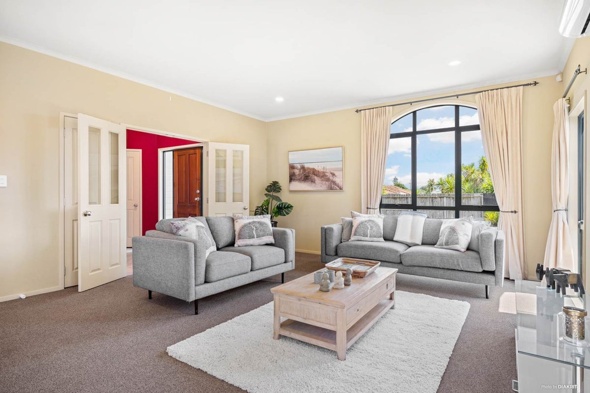 7A Araminta Place, Beachlands, Auckland - Carousel 2