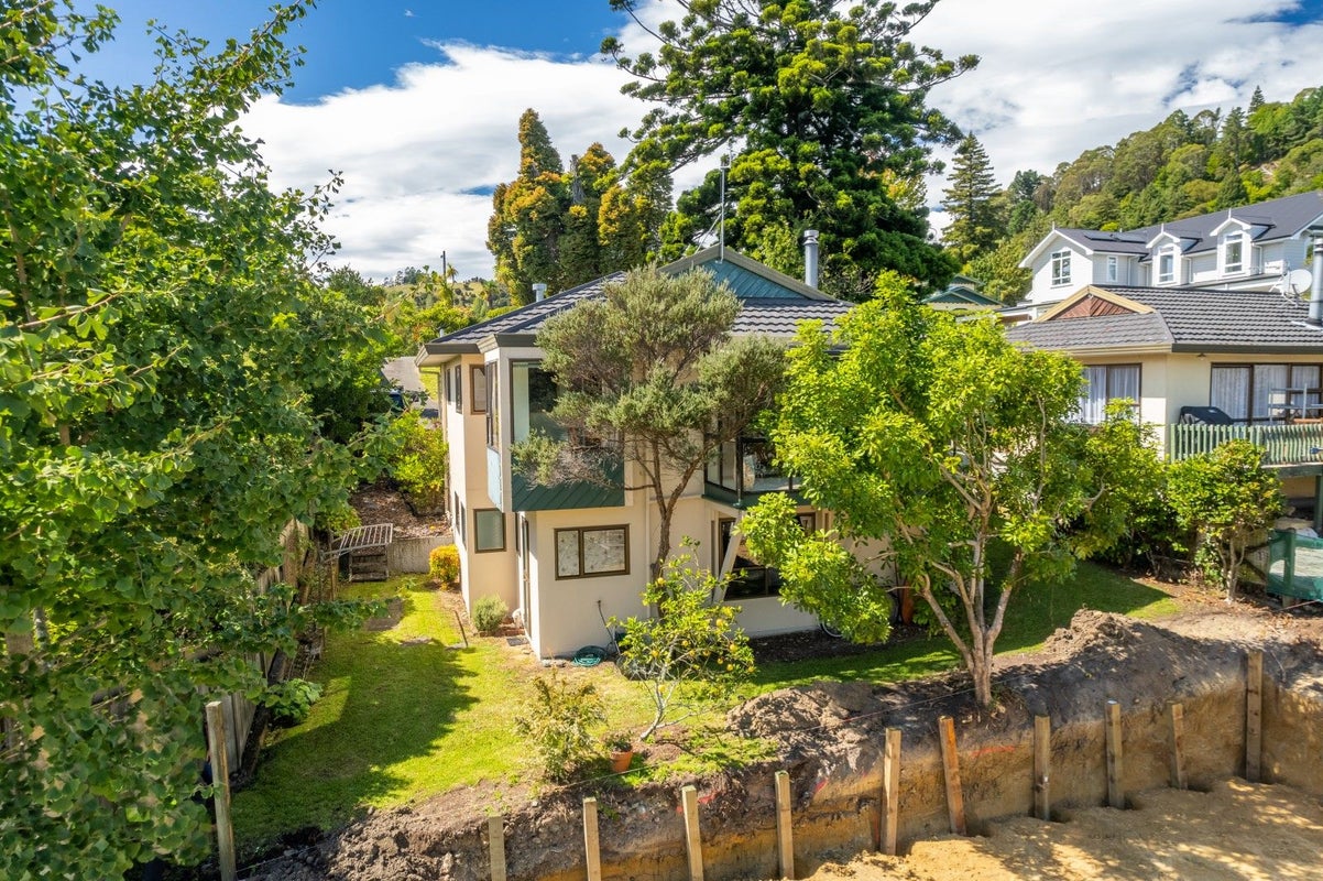 2/412 Trafalgar Street South, Nelson South, Nelson - Carousel 1