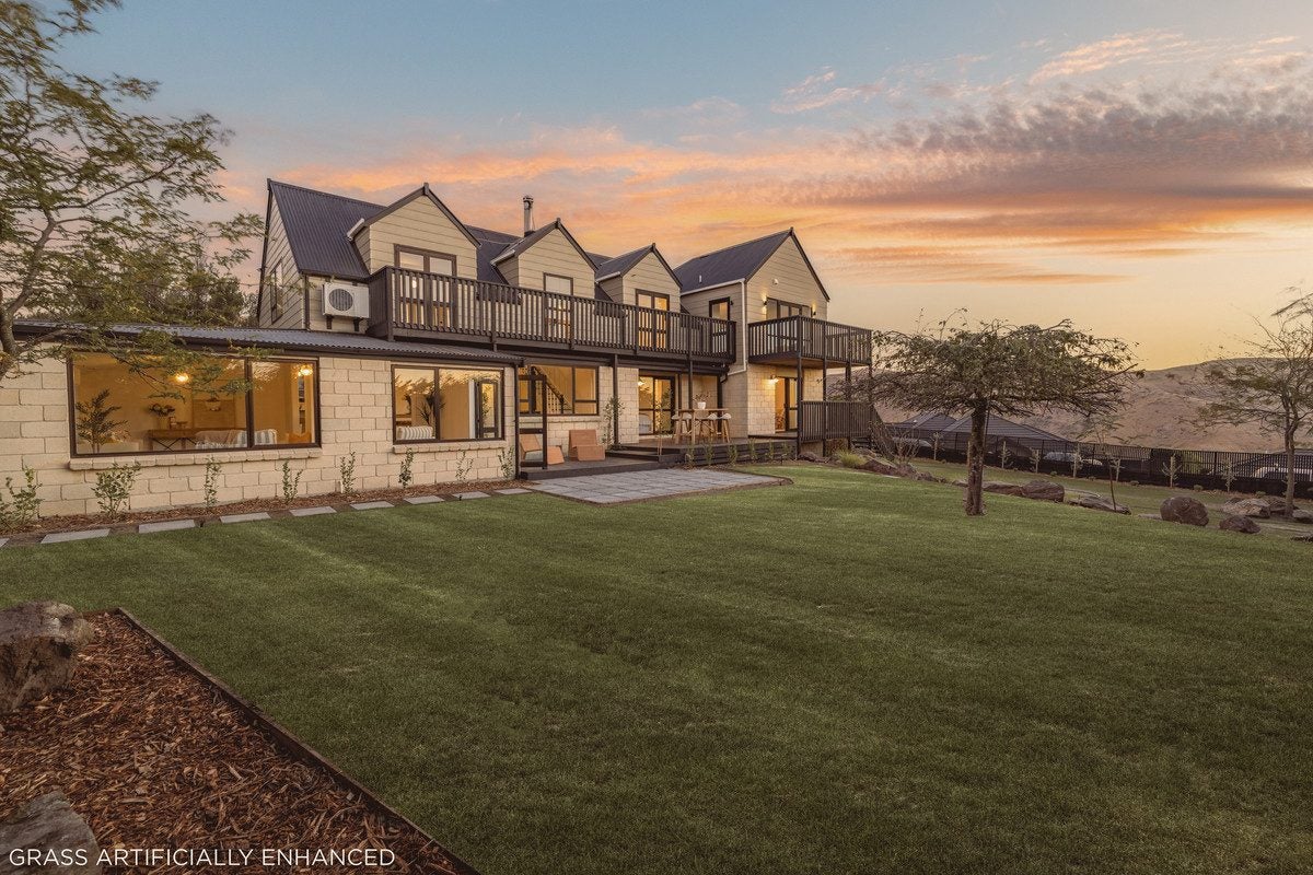240 Major Hornbrook Road, Mount Pleasant, Christchurch - Carousel 1