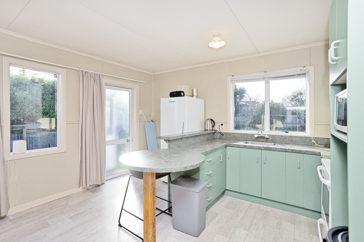 2/91 Lewis Street, Gladstone, Invercargill - Carousel 2