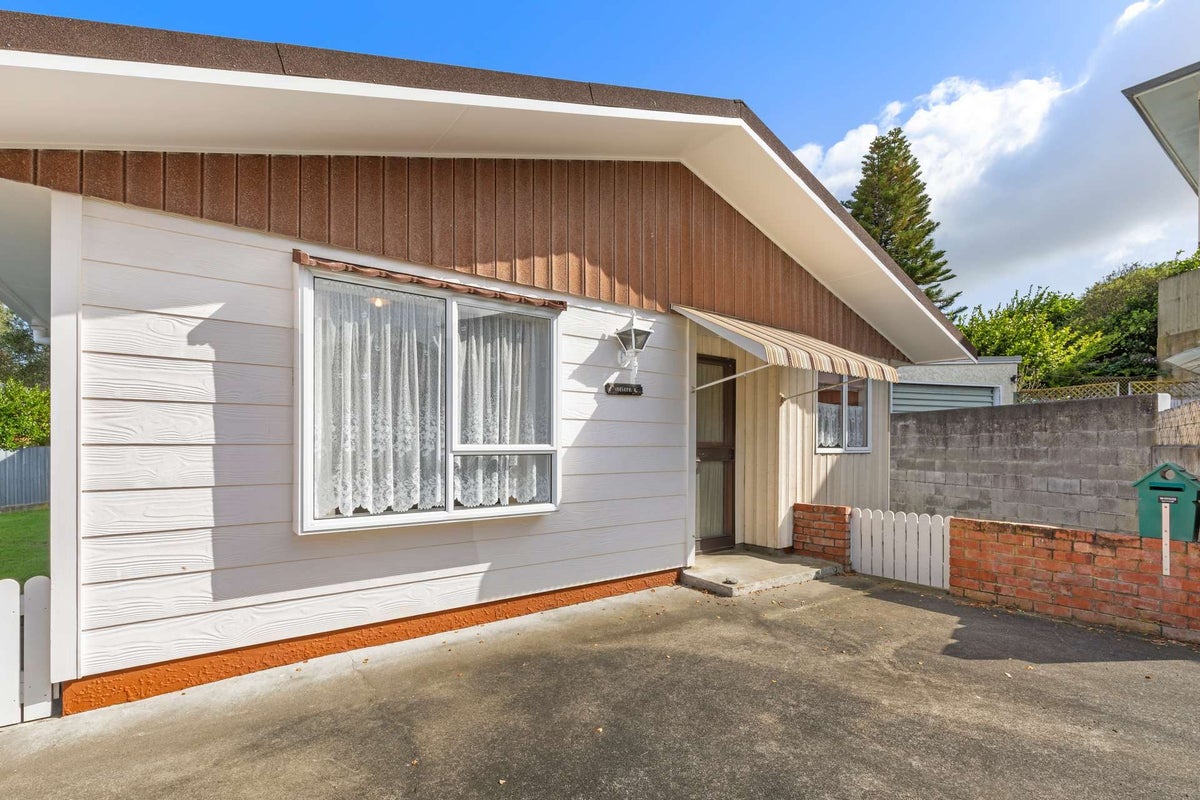 19C York Street, Gonville, Whanganui - Carousel 2