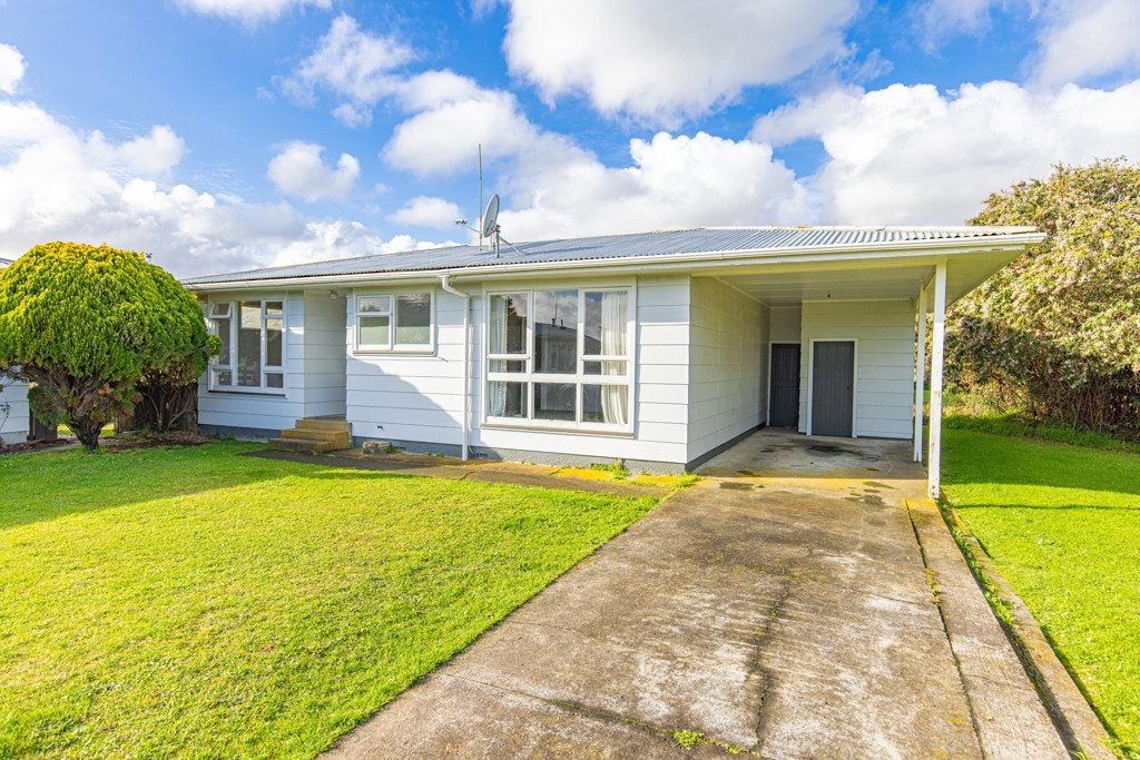 17 Hackett Street, Whanganui East, Whanganui - Carousel 1