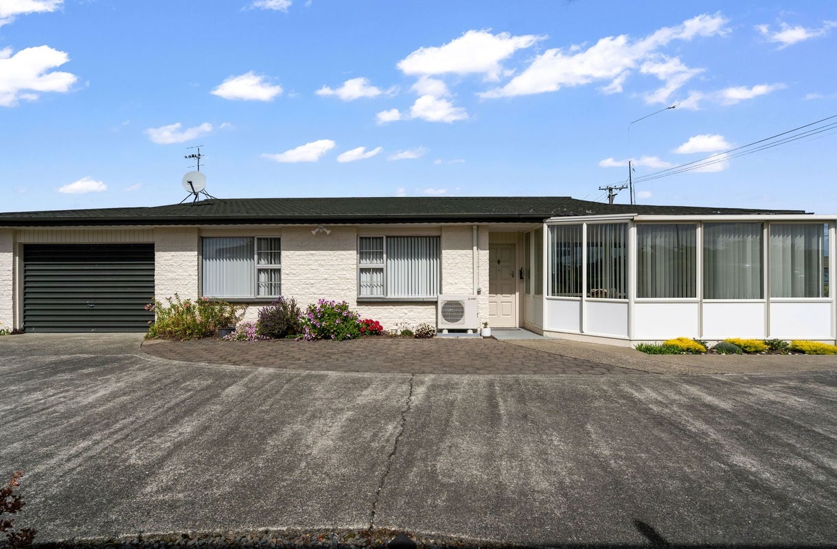 335 North Road, Waikiwi, Invercargill - Carousel 1
