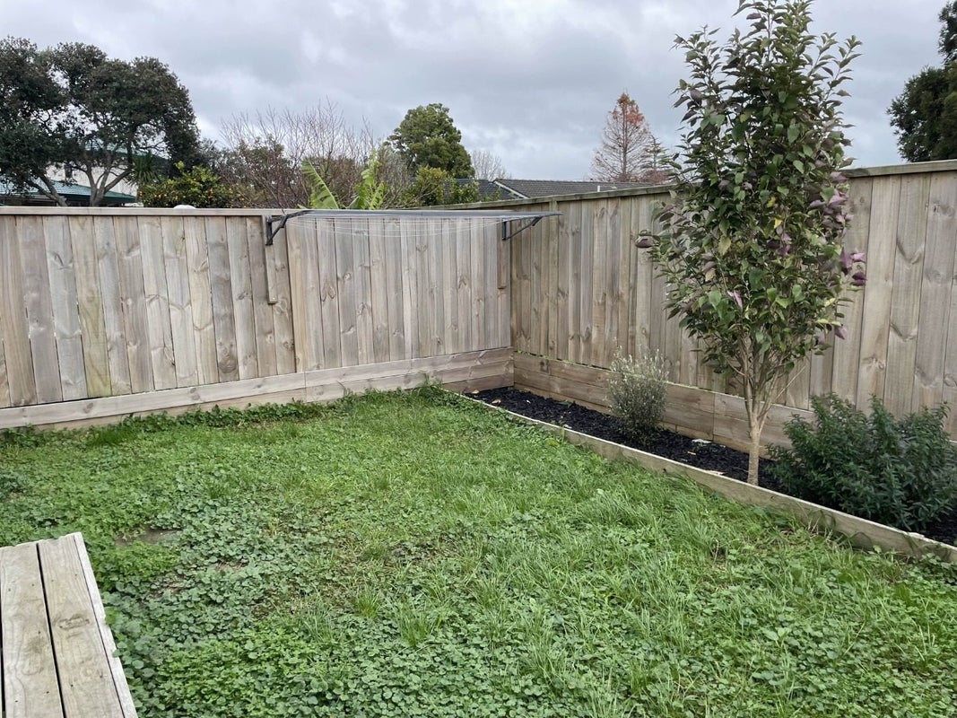 3/51 Wharf Road, Te Atatu Peninsula, Auckland - Carousel 2