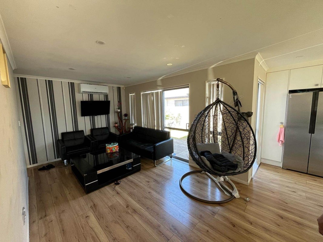 35 Kotuku Crescent, Takanini, Auckland - Carousel 3