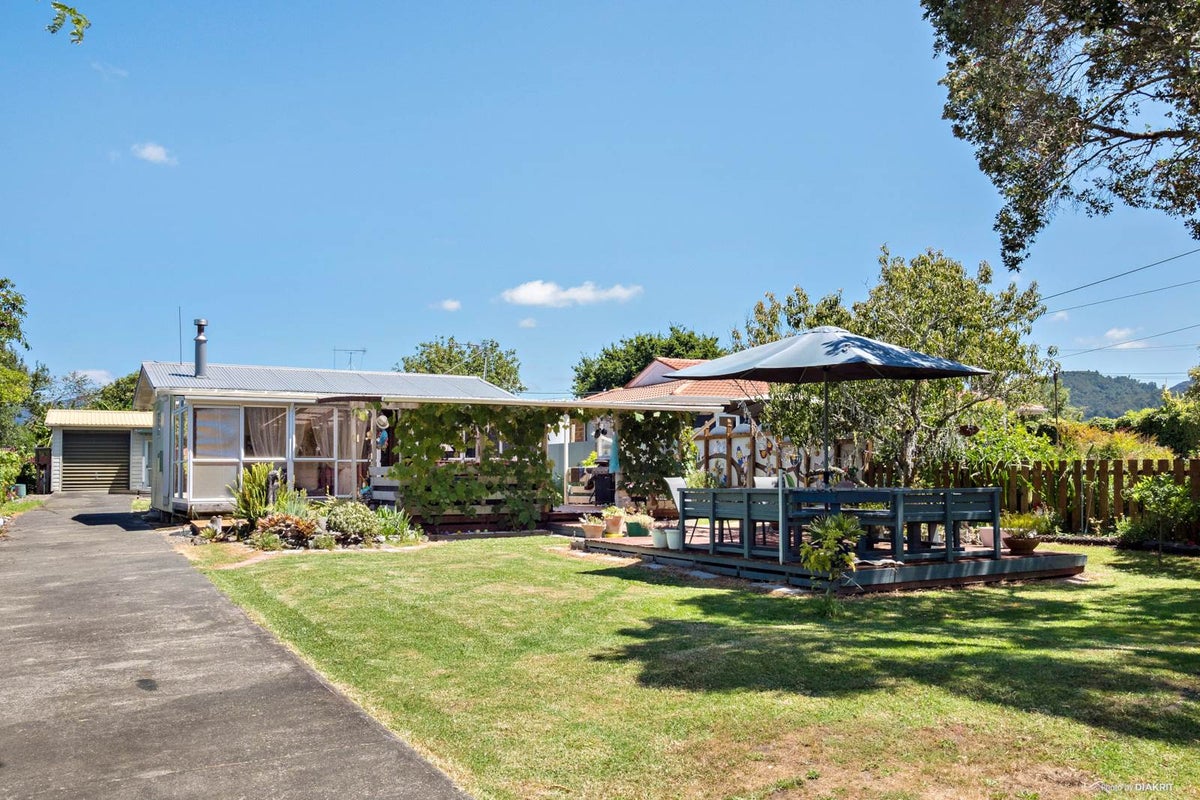 142 Howard Road, Papakura - Carousel 1