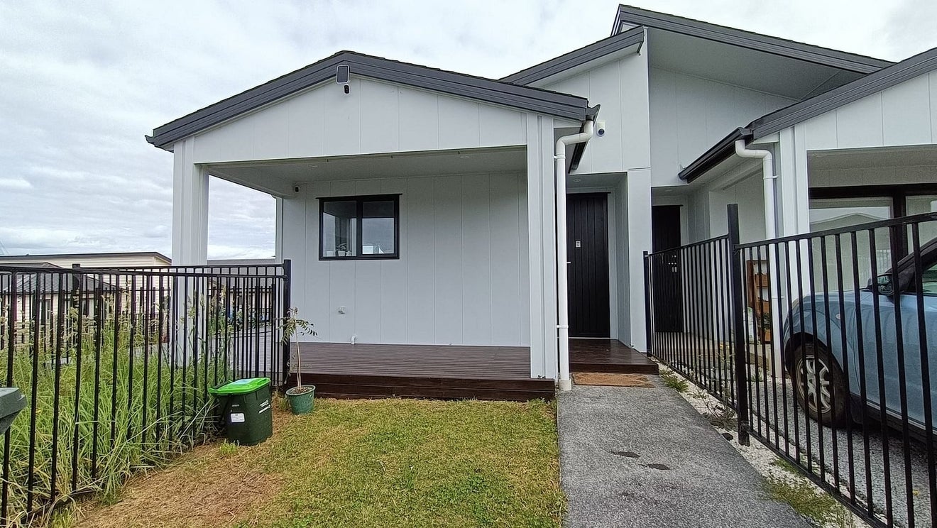 4A Cronshaw Road, Karaka, Papakura - Carousel 1