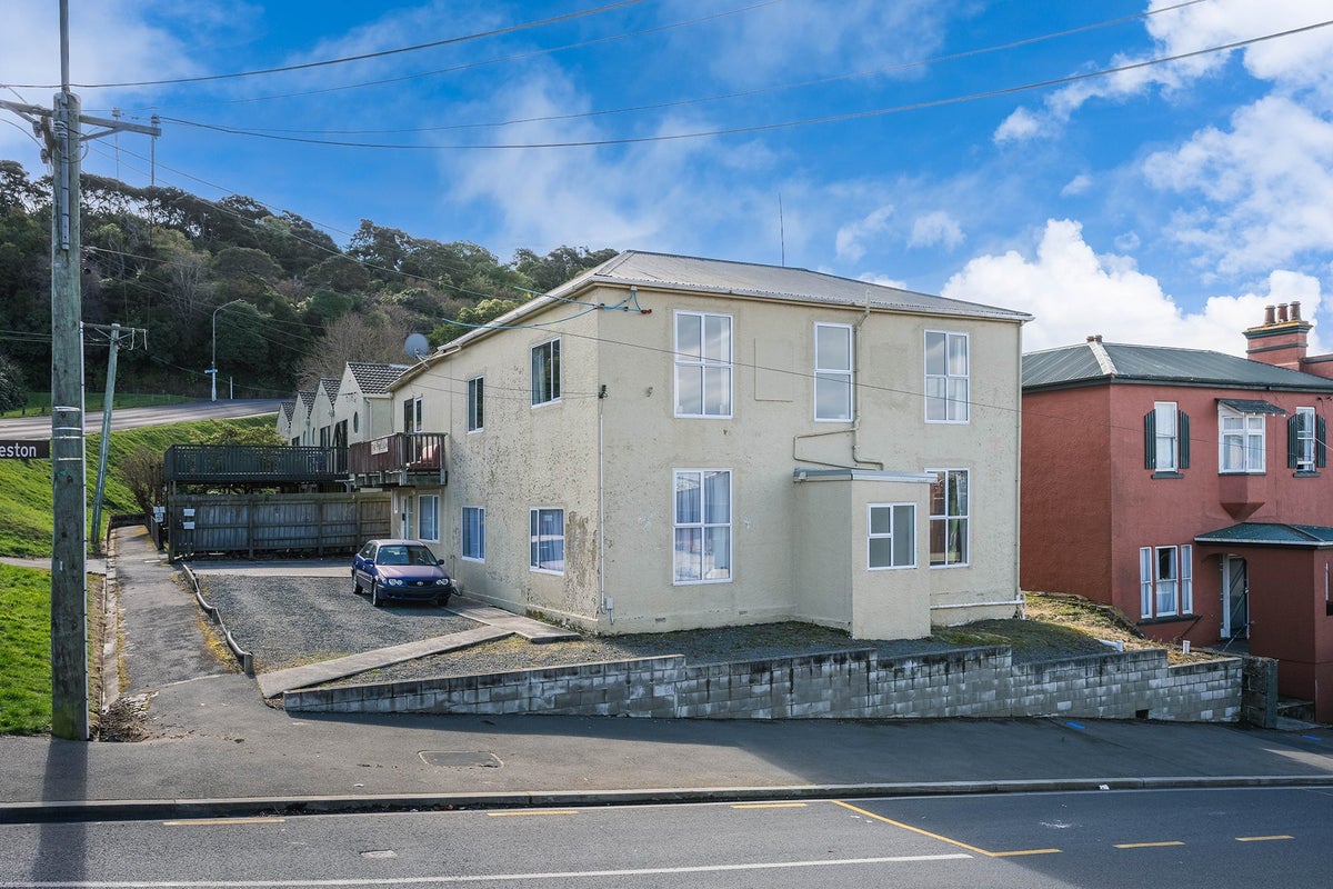 66 Royal Terrace, City Centre, Dunedin, Otago - Carousel 1