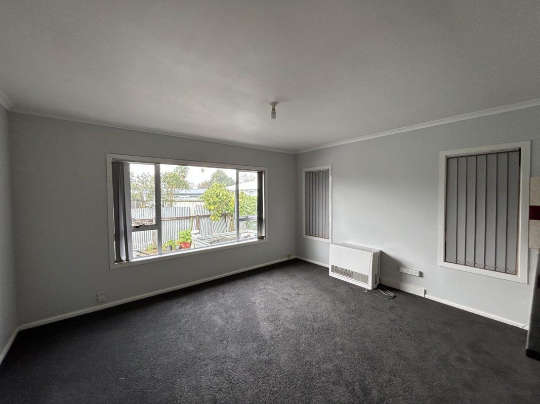 7 Heather Place, Melville, Hamilton - Carousel 2
