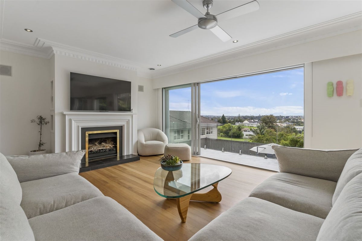 88 Mount Albert Road, Mount Albert, Auckland - Carousel 2