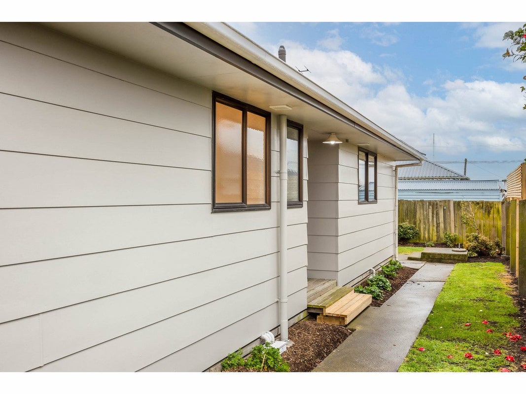 2/28 Neill Street, Hornby, Christchurch - Carousel 12