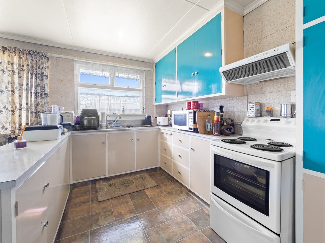 192 Chalmers Avenue, Hampstead, Ashburton - Carousel 2