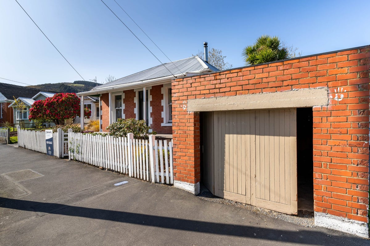 264 North Road, North East Valley, Dunedin - Carousel 34