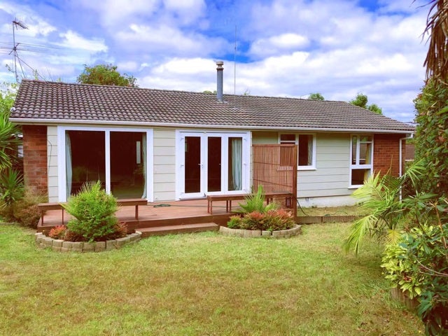 61 Oreil Avenue, West Harbour, Auckland - Carousel 2