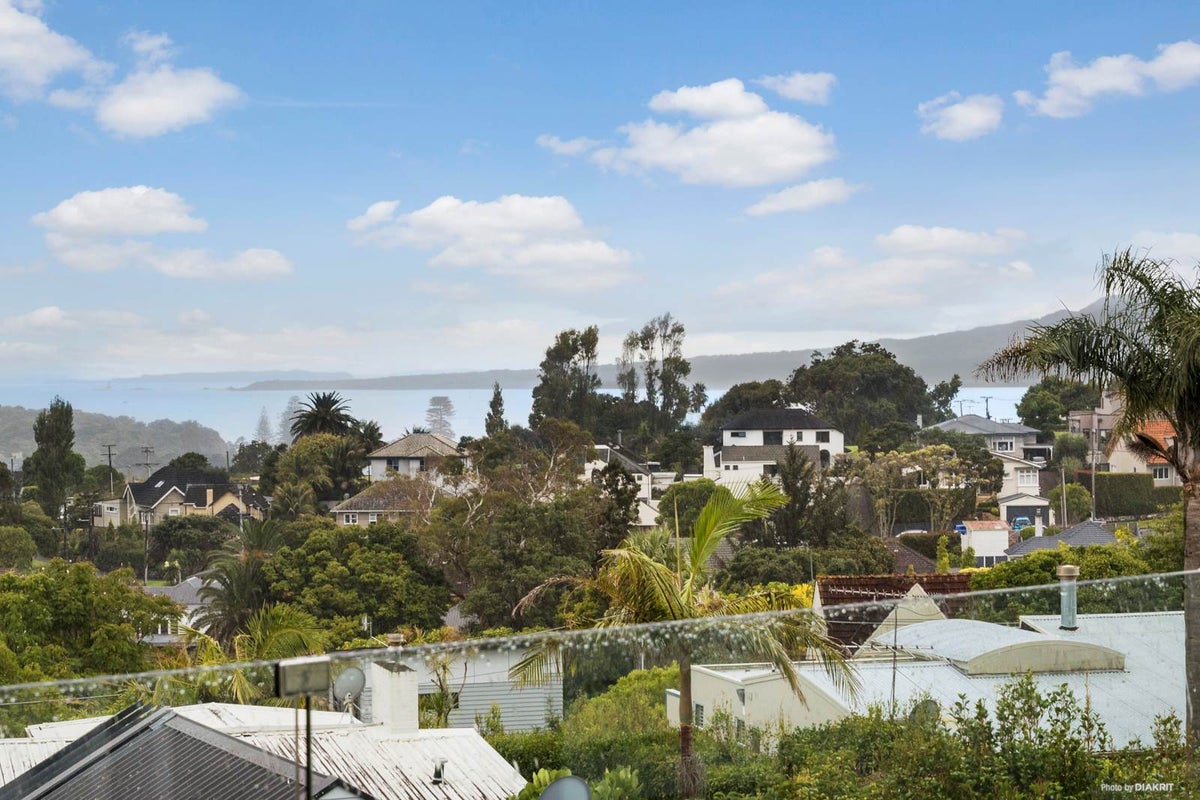 218A Kepa Road, Mission Bay, Auckland - Carousel 1