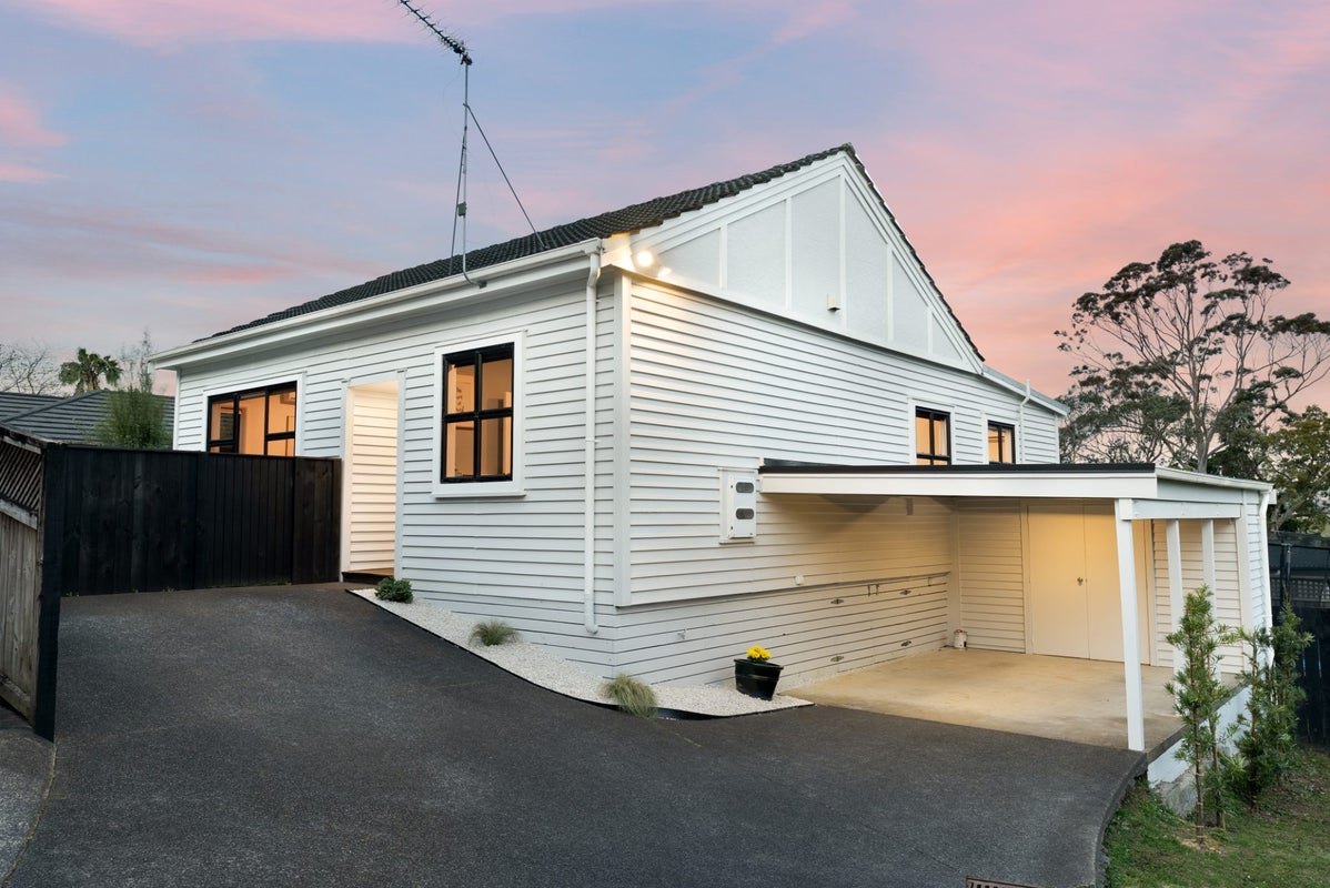 3/12 Alexander Street, Cockle Bay, Auckland - Carousel 1