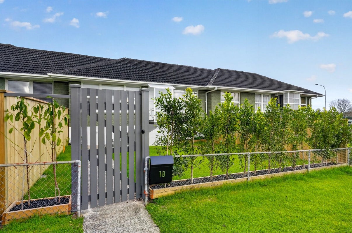 2/1 Ngaio Street, Takapuna, Auckland - Carousel 2