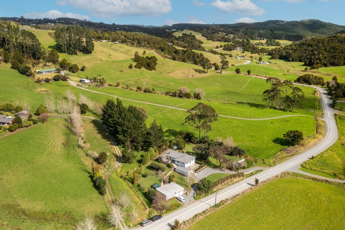 529 Helmsdale Road, Waipu, Waipu - Carousel 2