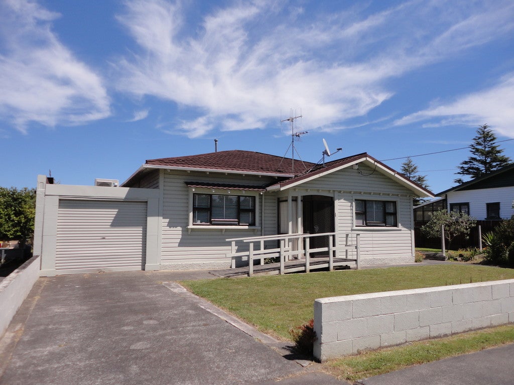 38 Patapu Street, Whanganui East, Whanganui - Carousel 1