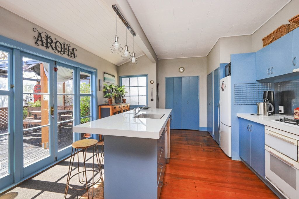 403 Pepper Street, Saint Leonards, Hastings - Carousel 2
