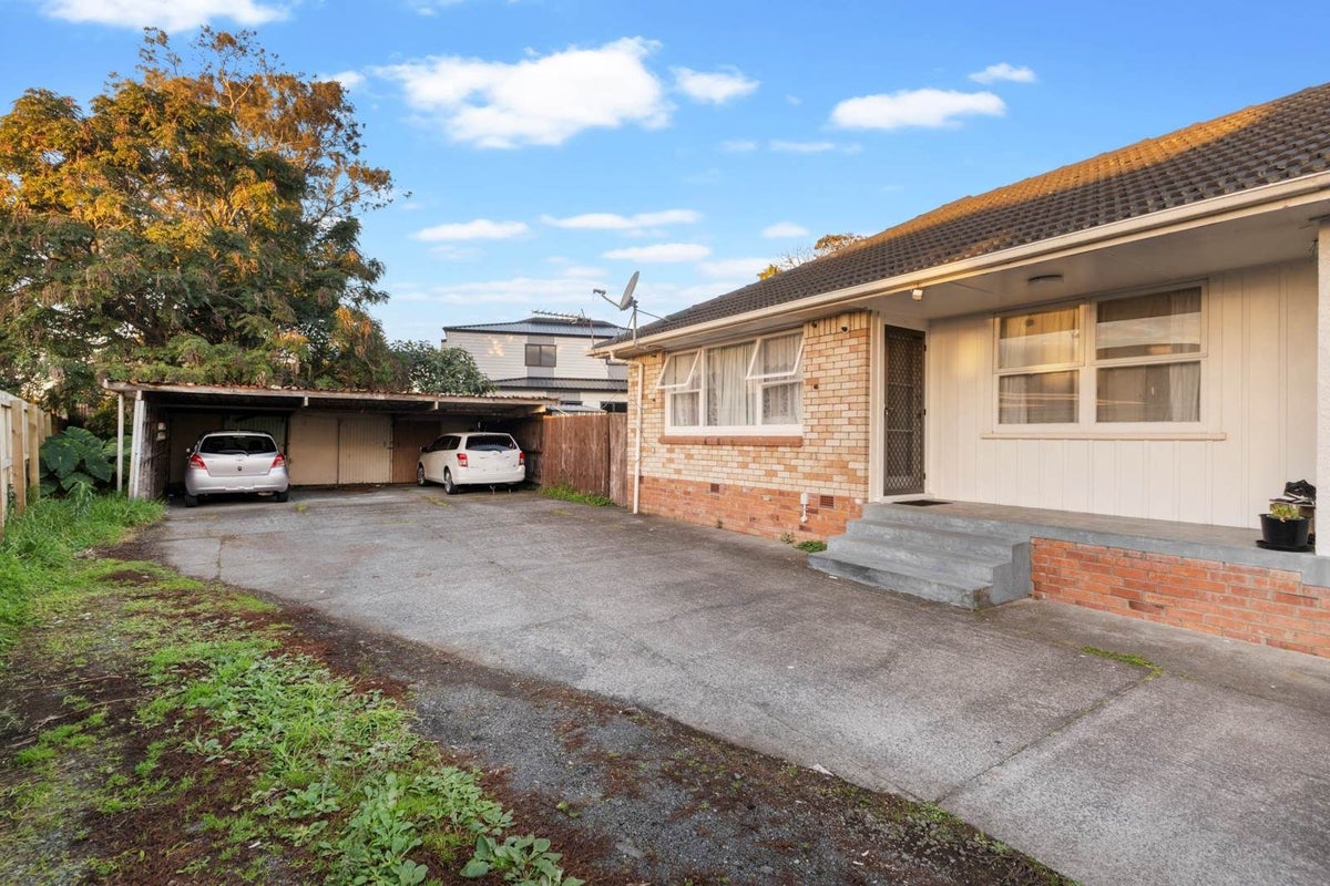 3/8 Grantham Road, Papatoetoe, Auckland - Carousel 2