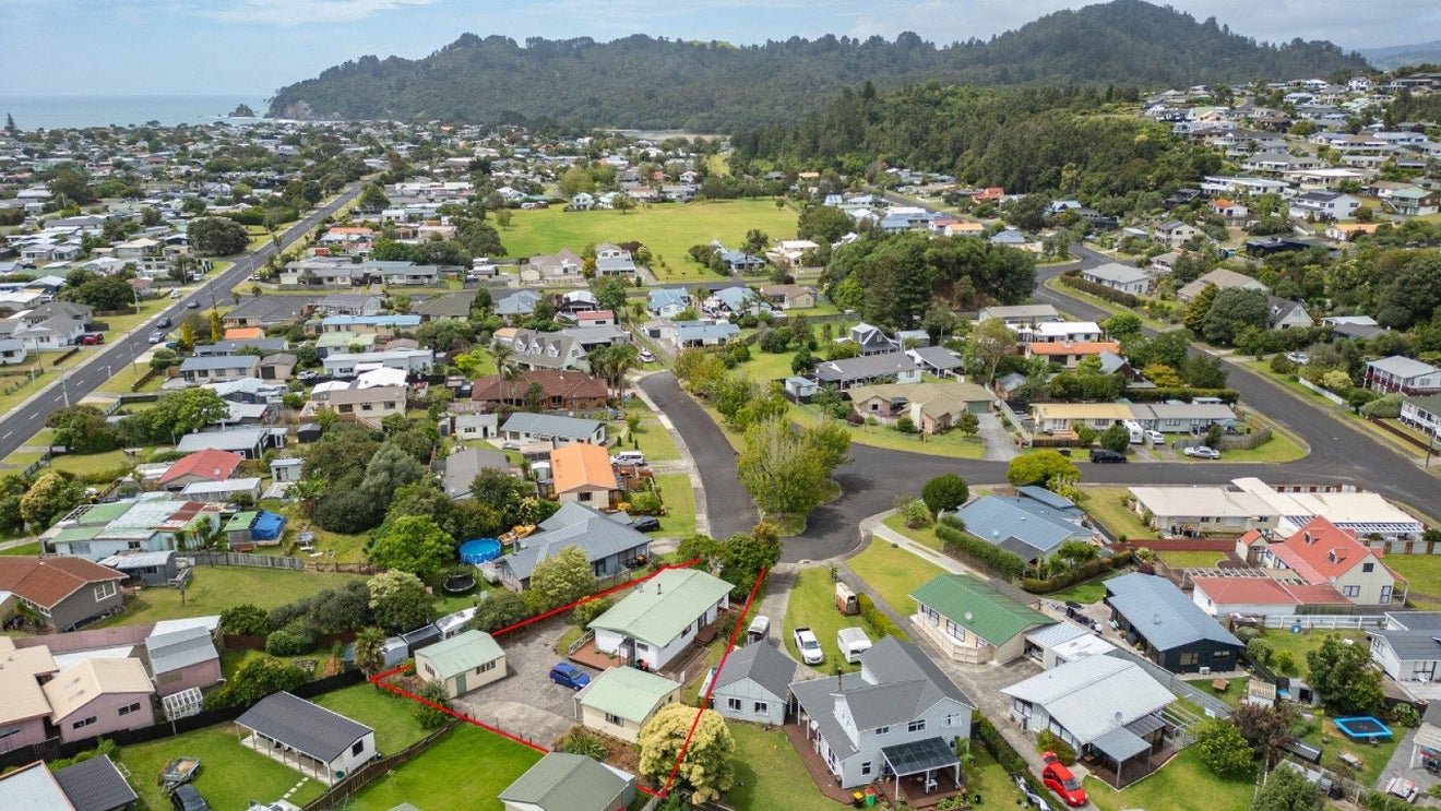106 Waverley Place, Whangamata - Carousel 2