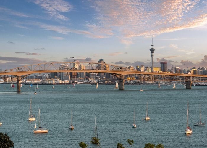 11 Hinemoa Street, Birkenhead, Auckland - Carousel 2