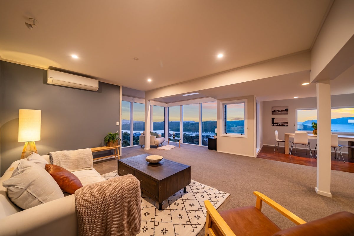 13 Ettrick Grove, Papakowhai, Porirua - Carousel 2