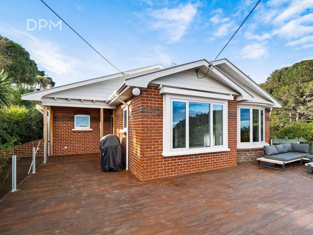 30 Grandview Crescent, Opoho, Dunedin - Carousel 1