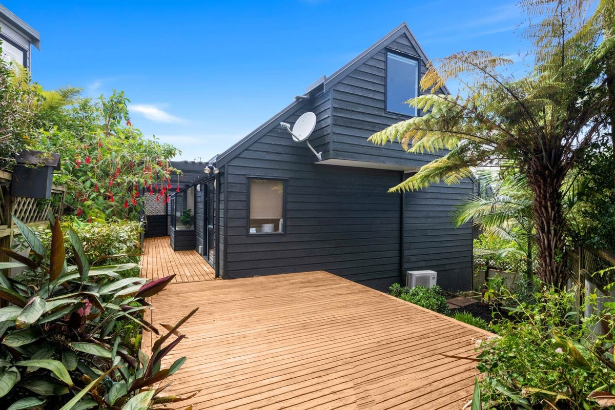 3/24 Grand View Road, Remuera, Auckland - Carousel 2