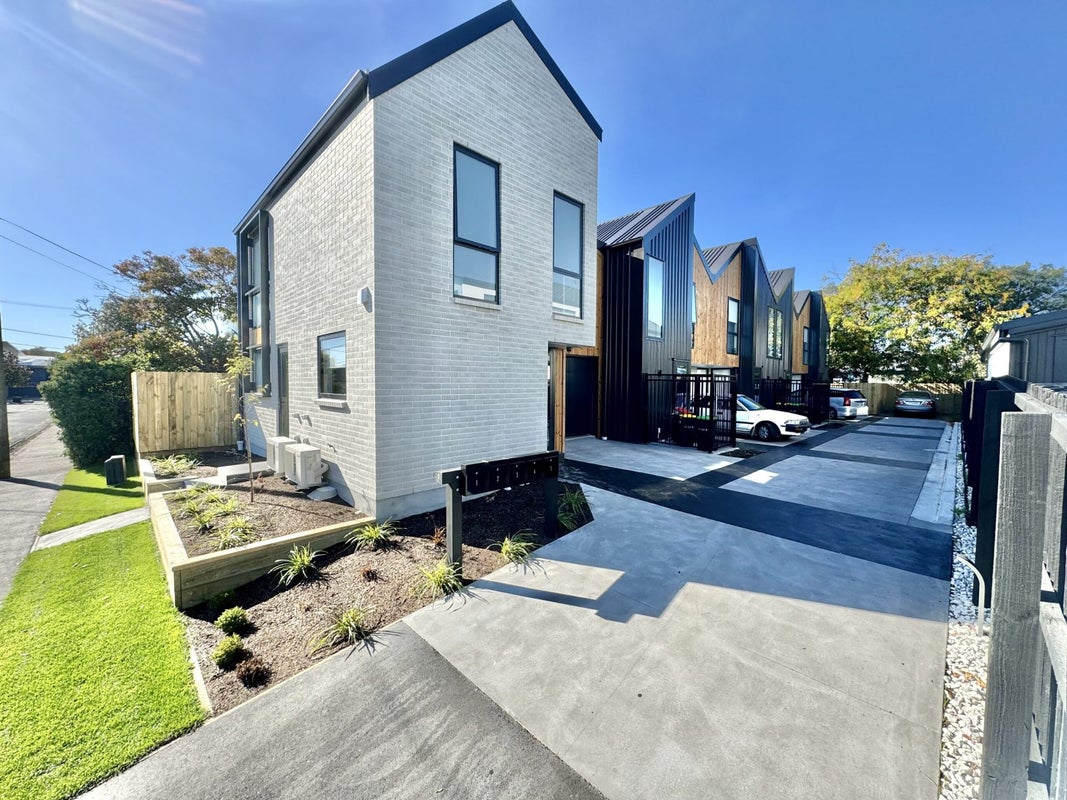 2/485 Selwyn Street, Christchurch Central, Christchurch - Carousel 1
