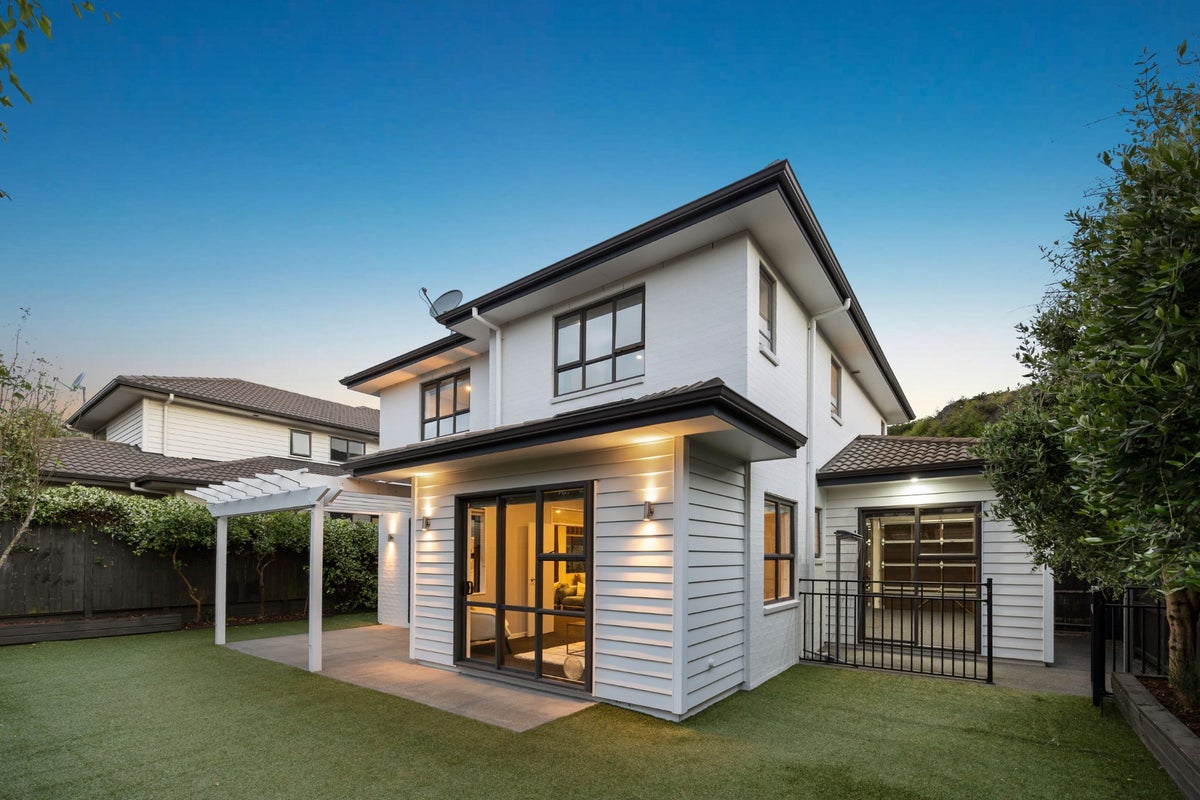 33 Kauriki Terrace, Stonefields, Auckland - Carousel 38
