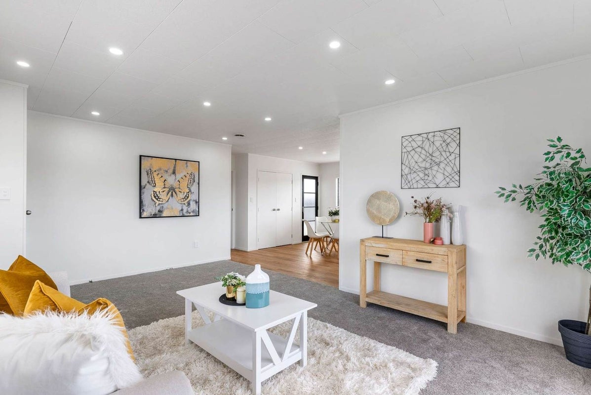 1/35 Jarman Road, Mount Wellington, Auckland - Carousel 2