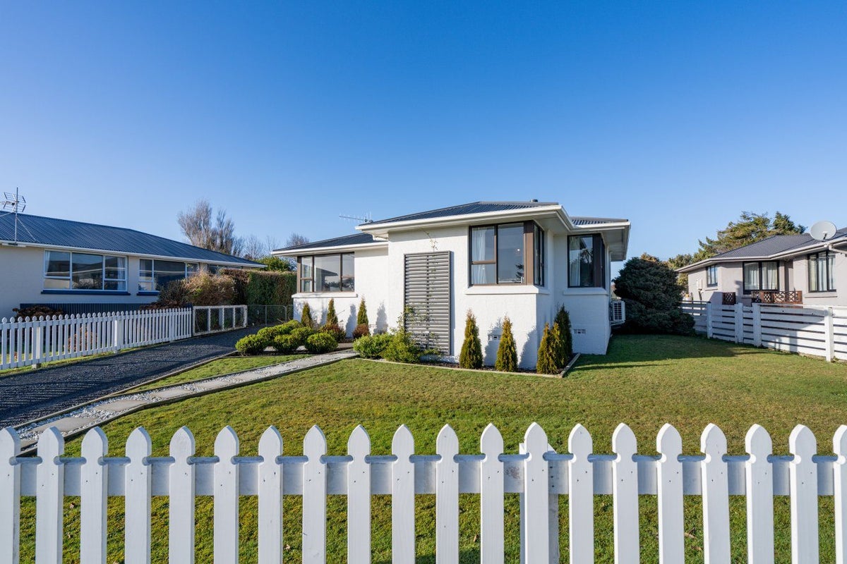 323 St Andrew Street, Glengarry, Invercargill - Carousel 2