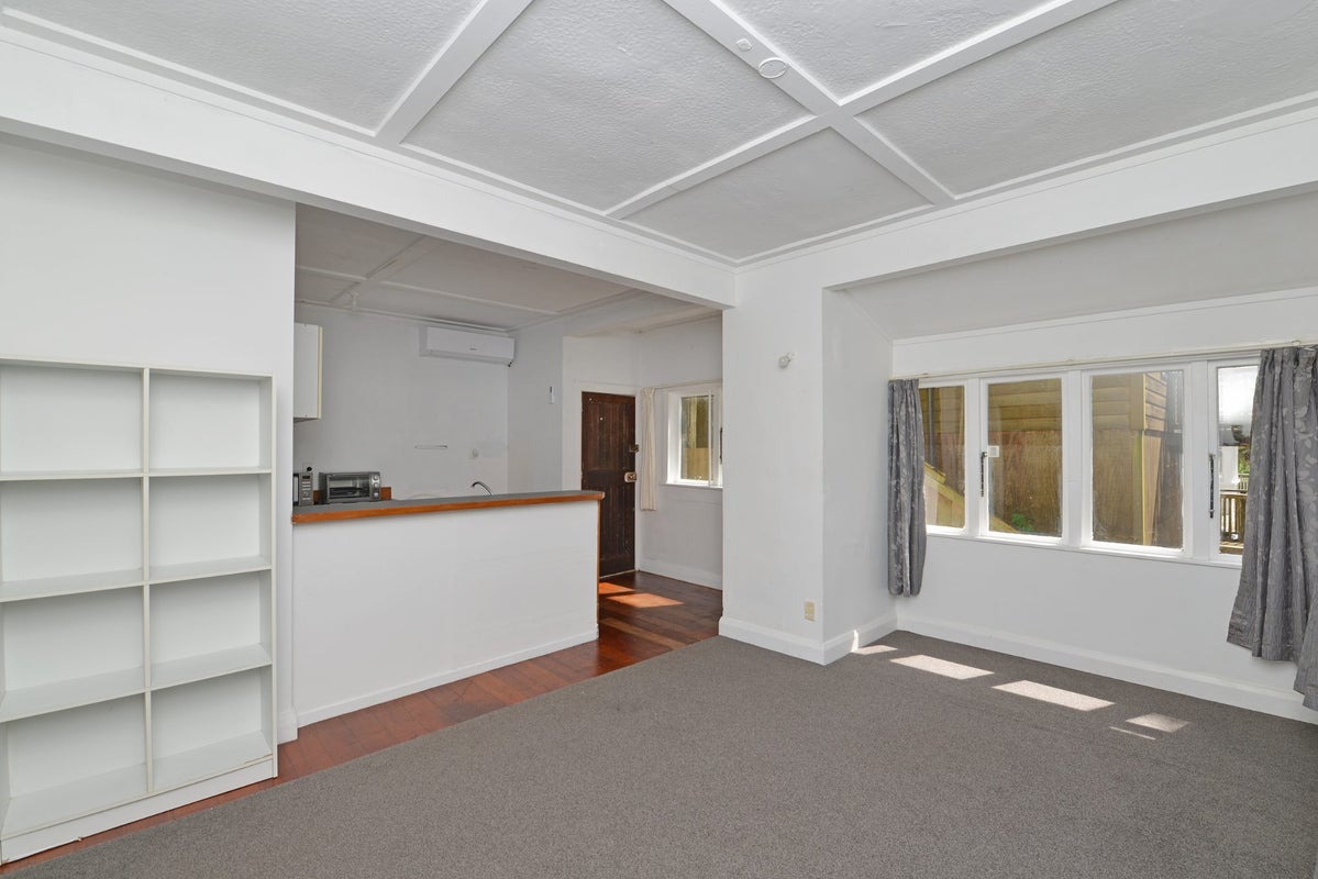 19 Hadfield Terrace, Kelburn, Wellington - Carousel 2