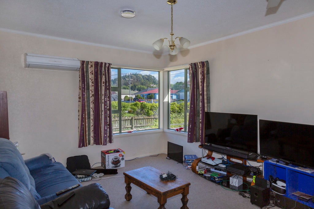 9 Frome Street, Oamaru North, Oamaru - Carousel 2