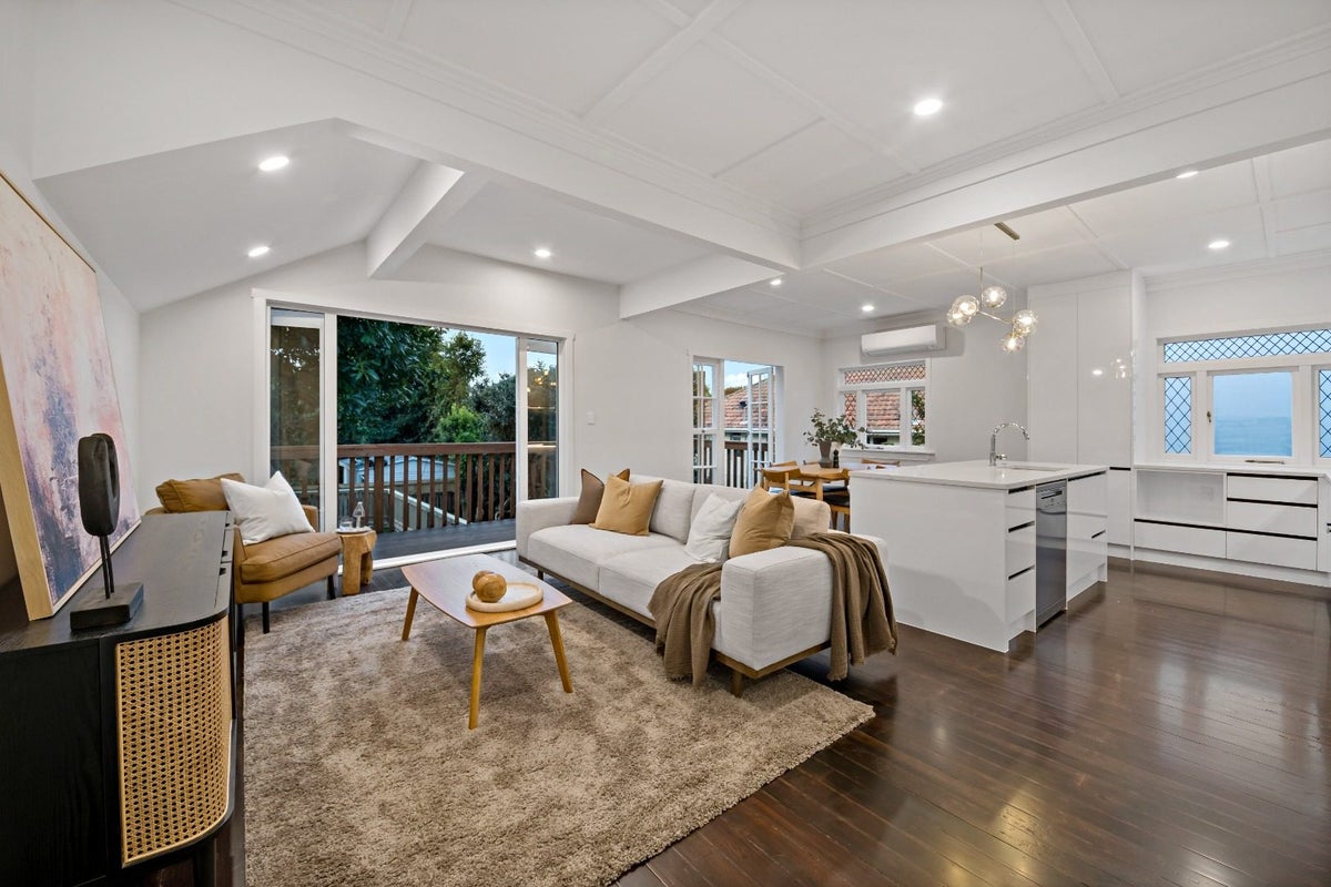 98 Calgary Street, Mount Eden, Auckland - Carousel 1