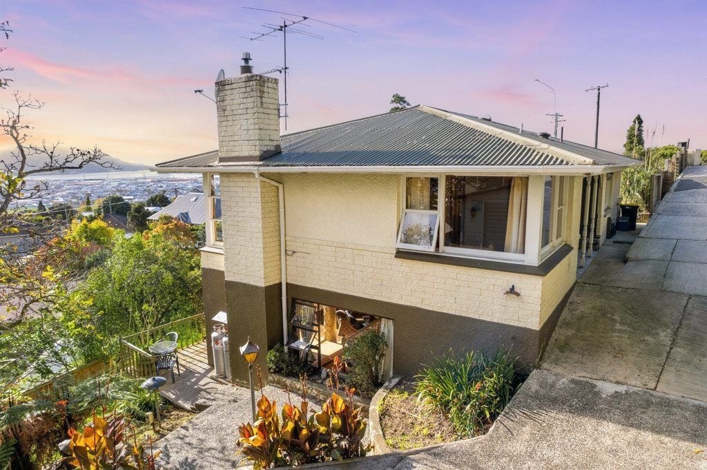 42 Middleton Road, Kew, Dunedin - Carousel 2